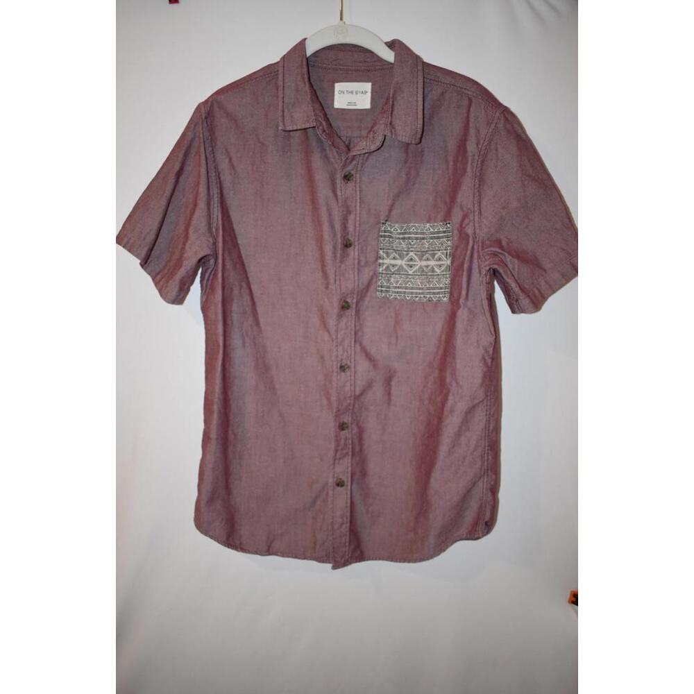 On The Byas Short Sleeve Button Up Shirt Men's Medium Burgundy, Pattern Pocket